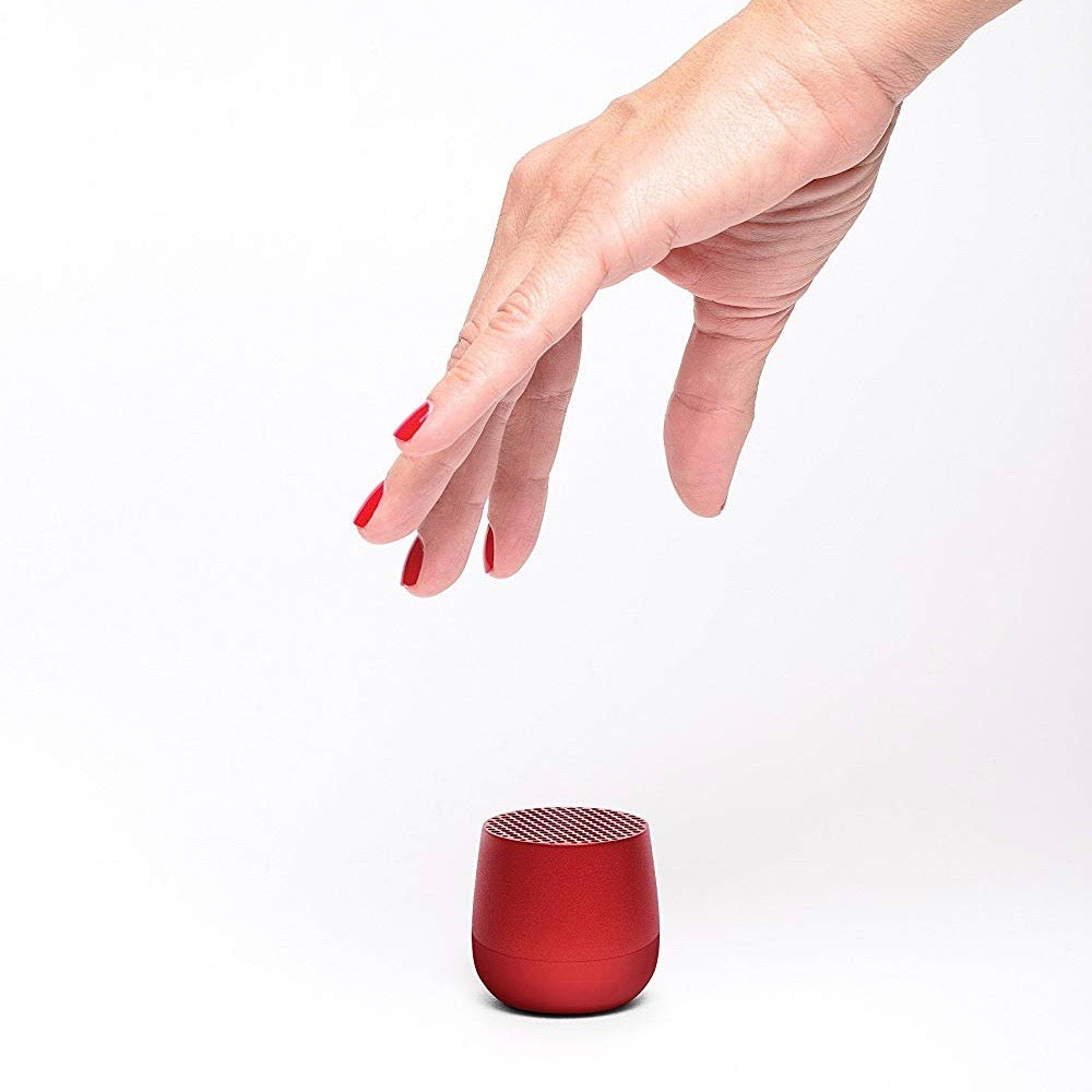 Ultra-portable bluetooth speaker in red